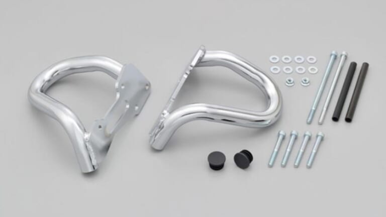 W650/W800 ストリート&カフェパイプエンジンガード デイトナ|最新おすすめカスタムパーツ×8選〈ヨシムラジャパン/ストライカー/エンデュランス etc.〉