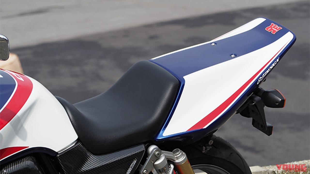 CB400SF シートカウルキット マジカルレーシング|最新おすすめカスタムパーツ×8選〈ヨシムラジャパン/ストライカー/エンデュランス etc.〉