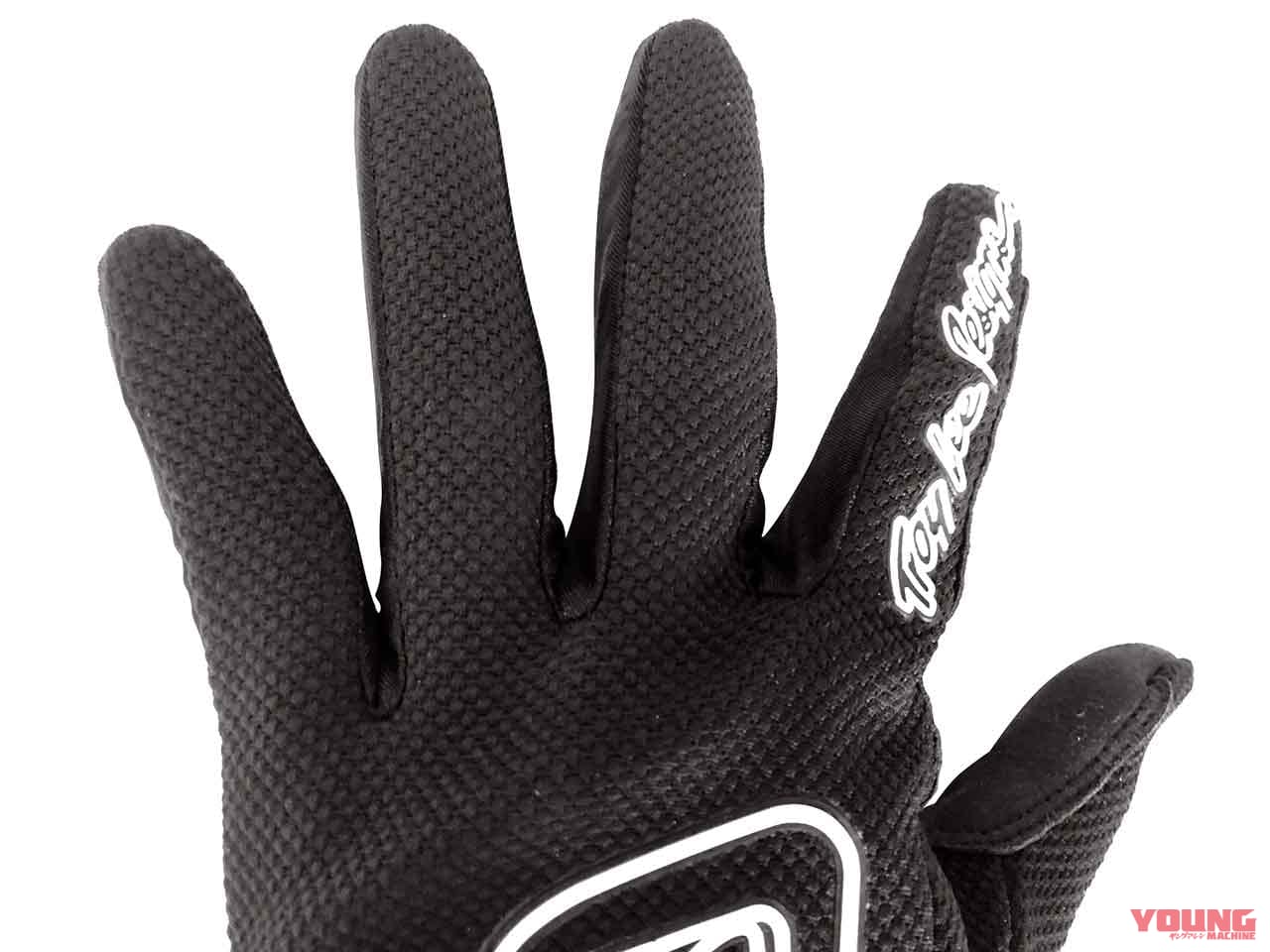 |オフロード用グローブを選ぶなら少し小さめがオススメ【プロに聞くこだわりのアイテム選び】