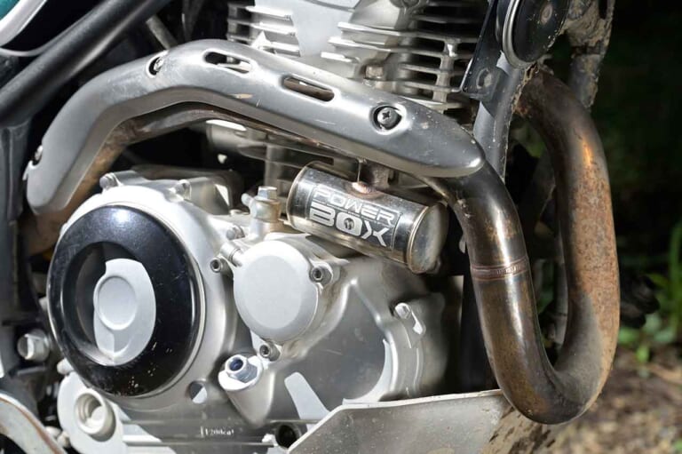 セロー250をカスタムして楽しむ|セロー250の潜在能力引き出し術【ハイシート化/ハンドル交換でココまで変わる!後編】