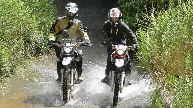 セロー250の潜在能力引き出し術【ハイシート化/ハンドル交換でココまで変わる!前編】|セロー250の潜在能力引き出し術【ハイシート化/ハンドル交換でココまで変わる!前編】