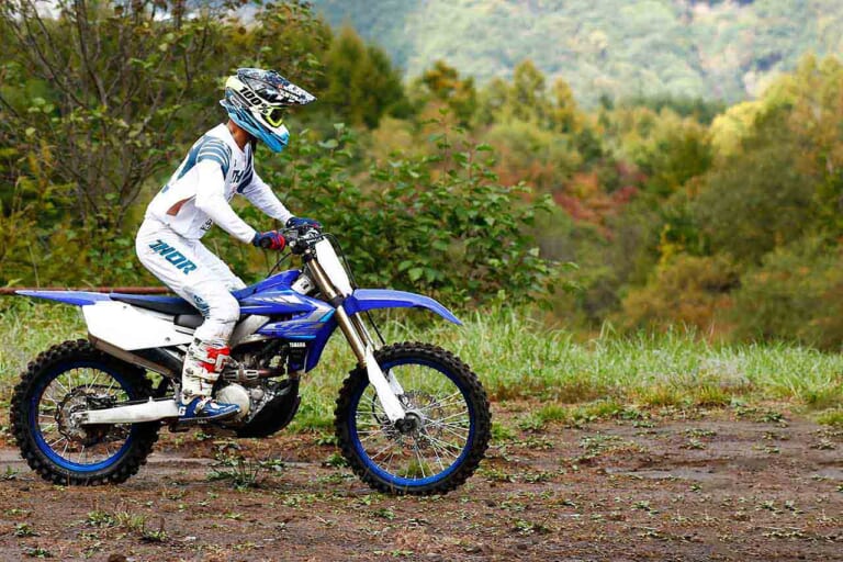 オフロードライディングテクニック|オフロードの丸太越えテクニックをイチから磨く練習法・後編〈渡辺学のスキルアップラボ〉