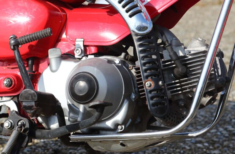 ホンダCT125ハンターカブ×先代CT110比較|ホンダCT125ハンターカブを先代CT110と比べてみた【似て非なる圧倒的な走行性能】