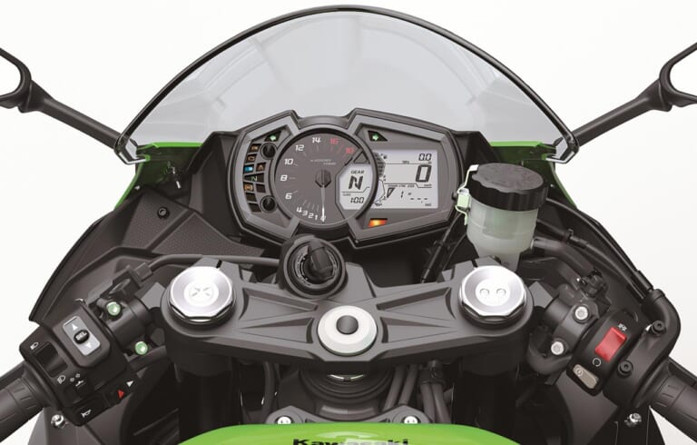 カワサキ ニンジャZX-6R/KRTエディション|2021新車バイクラインナップ〈日本車大型スーパースポーツ600ccクラス〉