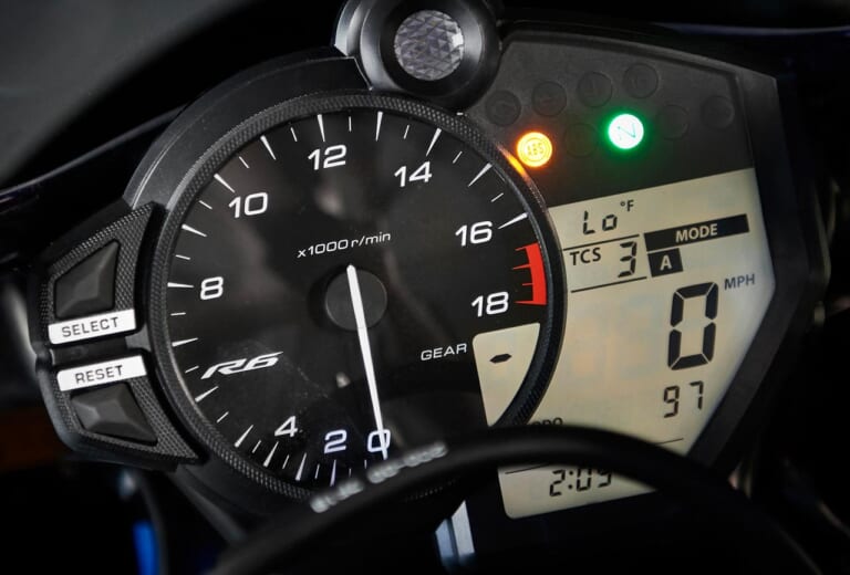 YAMAHA YZF-R6 RACE BASE|2021新車バイクラインナップ〈日本車大型スーパースポーツ600ccクラス〉