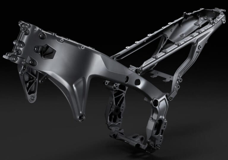 ヤマハMT-09/SP|'21新車バイクラインナップ|日本車|ヤマハ2021新車バイクラインナップ〈大型ネイキッドクラス〉MT-09 etc.