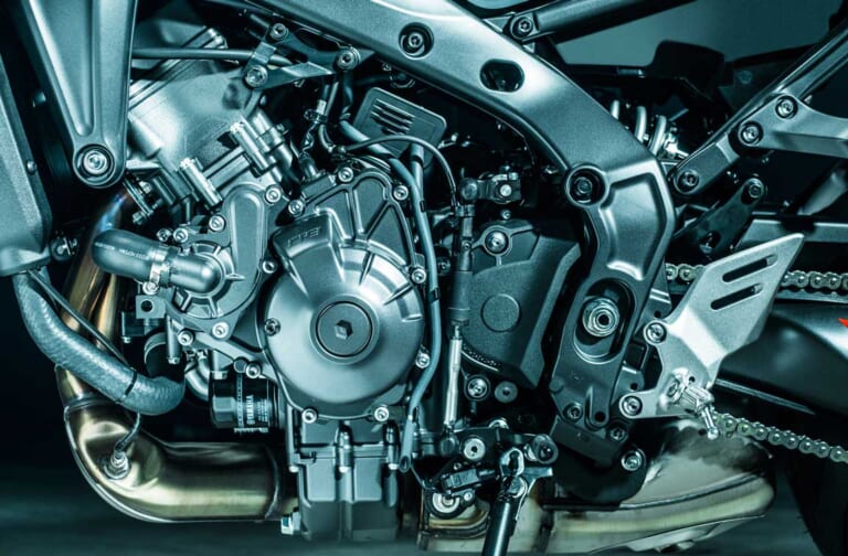 ヤマハMT-09/SP|'21新車バイクラインナップ|日本車|ヤマハ2021新車バイクラインナップ〈大型ネイキッドクラス〉MT-09 etc.