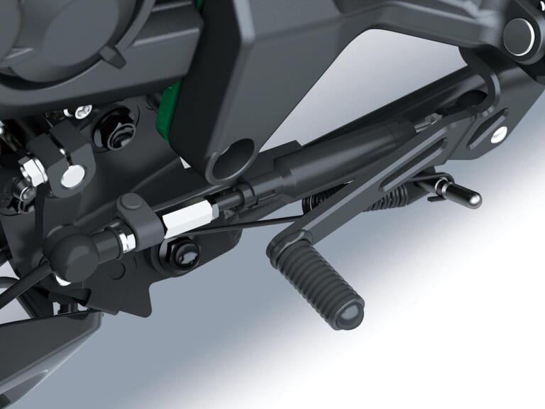 カワサキZ H2/SE|'21新車バイクラインナップ|日本車|カワサキ2021新車バイクラインナップ〈大型ネイキッドクラス〉Z H2 SE etc.