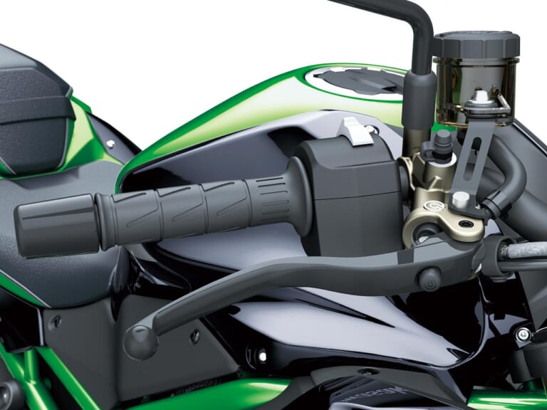 カワサキZ H2 SE|'21新車バイクラインナップ|日本車|カワサキ2021新車バイクラインナップ〈大型ネイキッドクラス〉Z H2 SE etc.