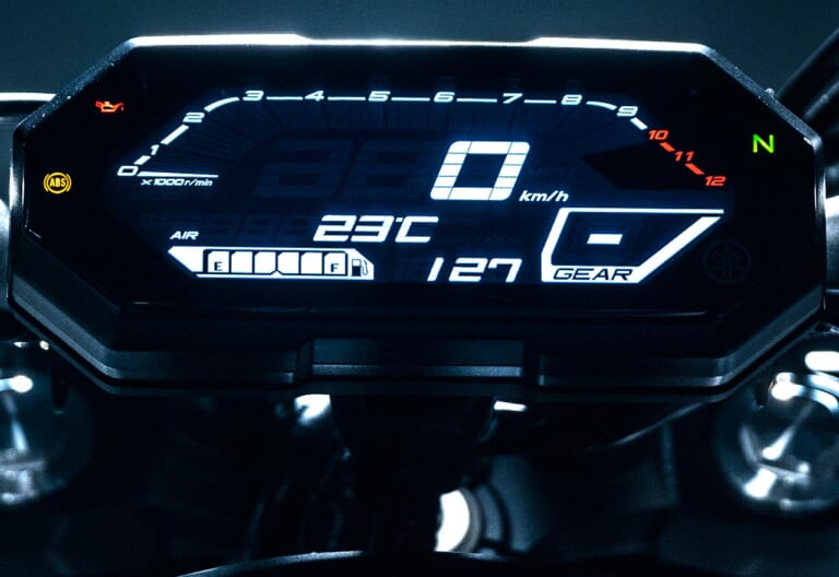 ヤマハMT-07|'21新車バイクラインナップ|日本車|ヤマハ2021新車バイクラインナップ〈大型ネイキッドクラス〉MT-09 etc.