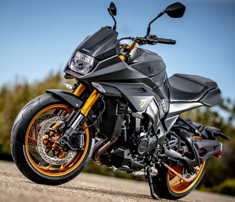 スズキKATANA|'21新車バイクラインナップ|日本車|スズキ2021新車バイクラインナップ〈大型ヘリテイジクラス〉KATANA etc.