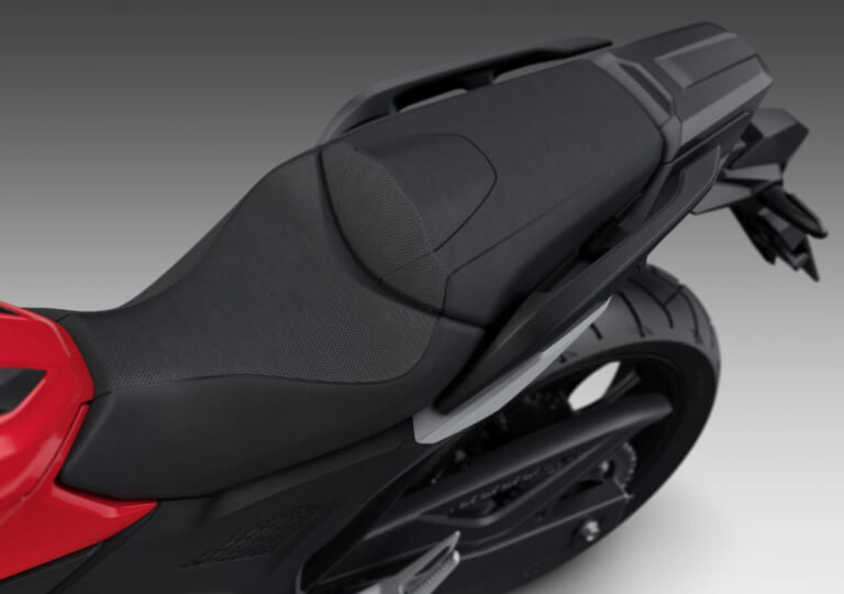 ホンダNC750X/DCT|2021新車バイクラインナップ|日本車|ホンダ2021年新車バイクラインナップ〈大型アドベンチャークラス〉NC750X etc.