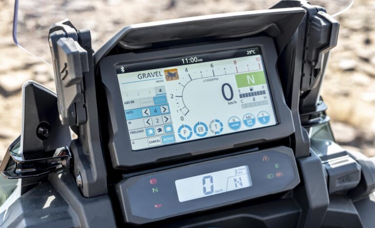 ホンダ CRF1100Lアフリカツイン|2021新車バイクラインナップ|日本車|ホンダ2021年新車バイクラインナップ〈大型アドベンチャークラス〉NC750X etc.