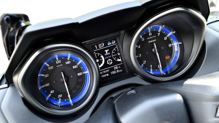 ヤマハ TMAX560/テックマックス|2021新車バイクラインナップ|日本車|大型スクーター|2021新車バイクラインナップ〈日本車大型スクータークラス〉X-ADV/TMAX etc.
