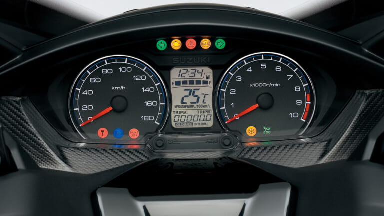 スズキ バーグマン400 ABS|2021新車バイクラインナップ|日本車|251〜400ccミドル|スクーター|2021年新車バイクラインナップ〈日本車251〜400ccスクーター〉トリシティ/バーグマン