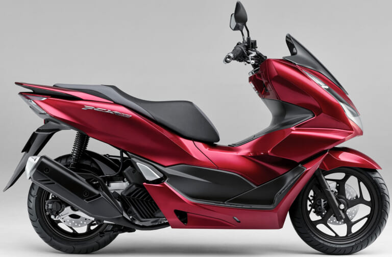 ホンダPCX160|車検レス軽二輪クラス|2021新車バイクラインナップ〈日本車126〜250cc軽二輪クラス|スクーター〉