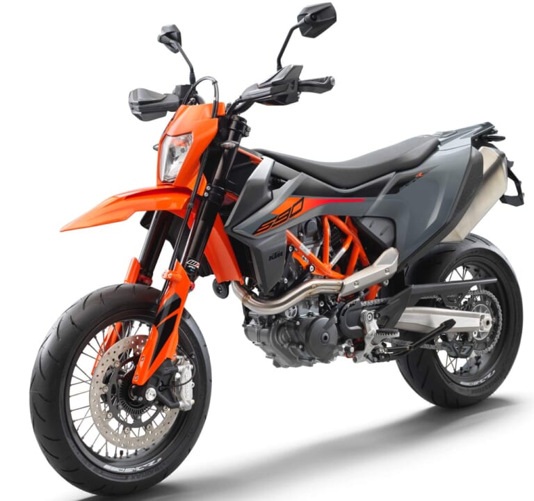 KTM  690 SMC-R|'21新車バイクラインナップ|外国車|KTM2021新車バイクラインナップ〈#1:アドベンチャーモデル〉250アドベンチャーetc.