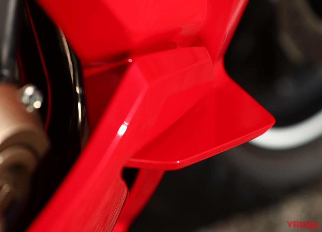 |岡崎静夏のホンダCBR400R試乗インプレ【トルクで走れる快適さが日本の公道にベストマッチ】