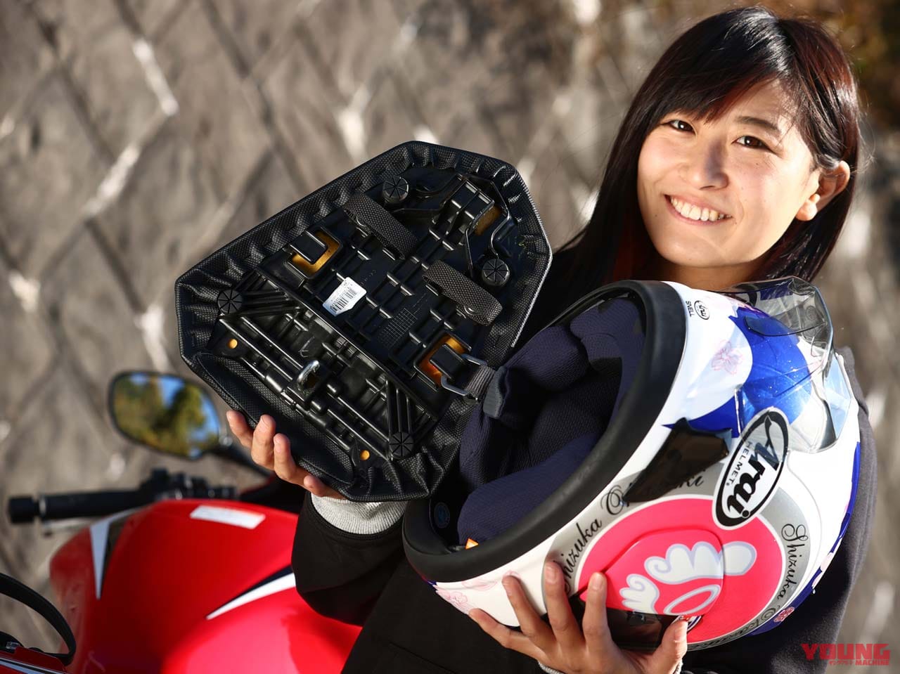 |岡崎静夏のホンダCBR400R試乗インプレ【トルクで走れる快適さが日本の公道にベストマッチ】