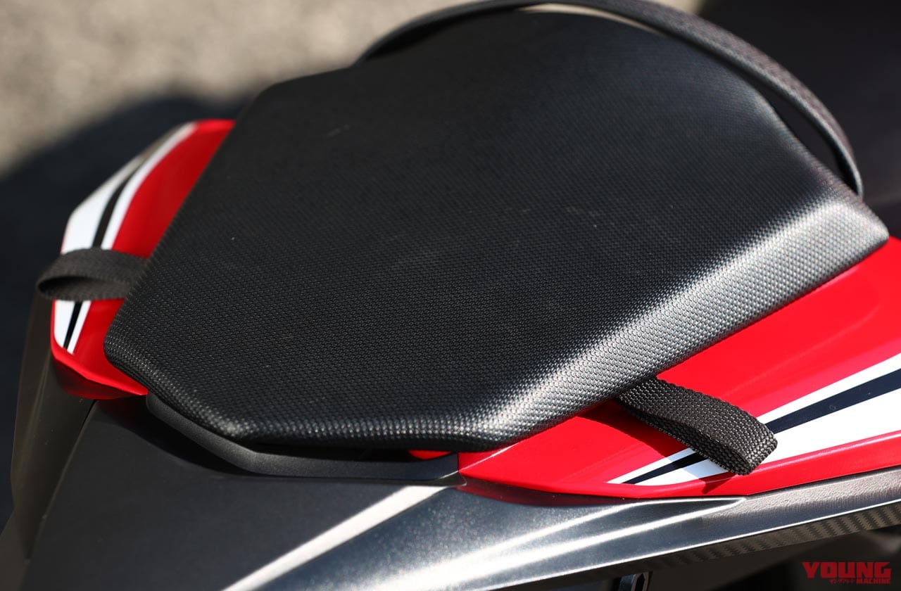 |岡崎静夏のホンダCBR400R試乗インプレ【トルクで走れる快適さが日本の公道にベストマッチ】