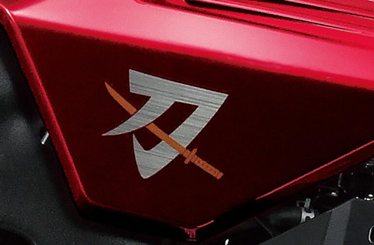 スズキKATANA|'21新車バイクラインナップ|日本車|スズキ2021新車バイクラインナップ〈大型ヘリテイジクラス〉KATANA etc.