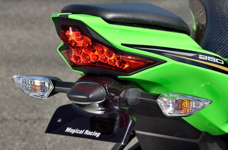 ニンジャZX-25Rストリートボディワーク|マジカルレーシング|ZX-25R専用ストリートボディワーク・パーツ6タイプ全21点が登場〈マジカルレーシング〉