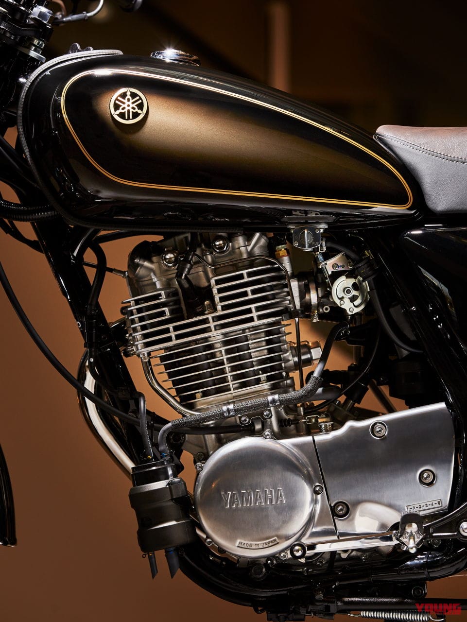 ヤマハ SR400 ファイナルエディションリミテッド|ホンダ「GB350」とヤマハ「SR400」は何が違う? スペックと細部を比較してみた!