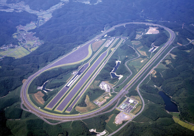 日本自動車研究所 城里テストコース(JARI)|愛車で最高速アタック!! JARIで体感イベント トリックスター「超MAX SPEED走行会」第3回開催!