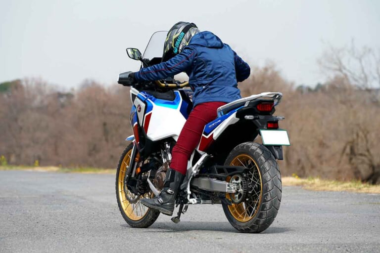 小柄な体格でも大型アドベンチャー=アフリカツインを安全に乗りこなす攻略法|小柄な体格でも大型アドベンチャー=アフリカツインを安全に乗りこなす攻略法〈”短い”あるある〉