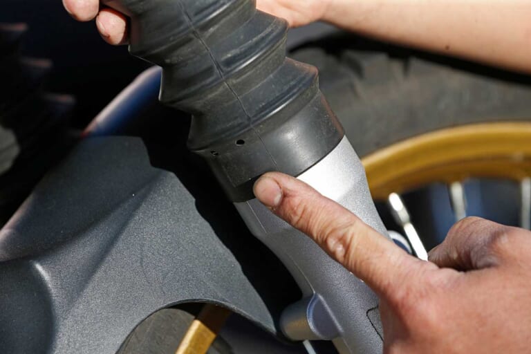 超初心者でも自分でできる簡単バイクメンテナンス【まずは洗車から】|超初心者でも自分でできる簡単バイクメンテナンス【その1:メンテを始める前にまずは洗車から|セロー250】