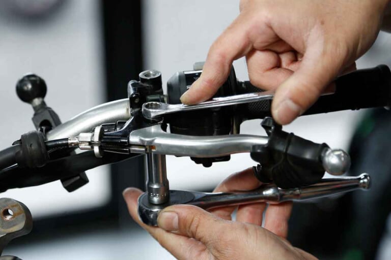 セロー250 メンテナンス|超初心者も自分でできる簡単バイクメンテナンス#2【クラッチレバーの交換&調整|セロー250】