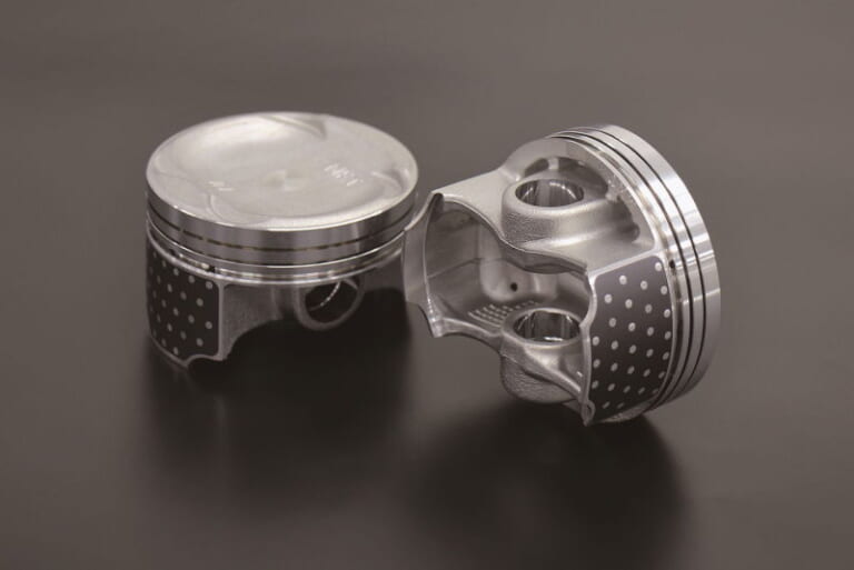 ホンダ X-ADV|祝認可! DRL+オートライト初採用のホンダ新型「X-ADV」国内仕様登場、3/25発売