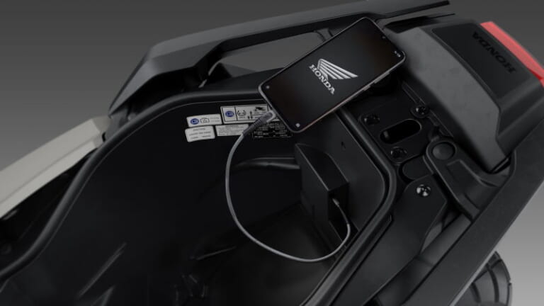 ホンダ X-ADV|祝認可! DRL+オートライト初採用のホンダ新型「X-ADV」国内仕様登場、3/25発売