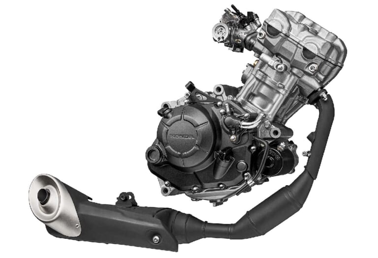 ホンダ CB125R DOHC 4 valve engine