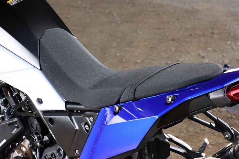 ヤマハ テネレ700ABSロー|足着きの不安も解決|ヤマハ新型テネレ700・ローダウンタイプとスタンダードを徹底比較【足着きの不安も解決】