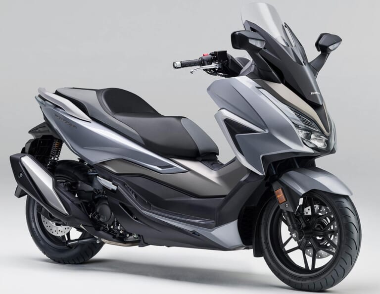 ホンダ フォルツァ|車検レス軽二輪クラス|2021新車バイクラインナップ〈日本車126〜250cc軽二輪クラス|スクーター〉