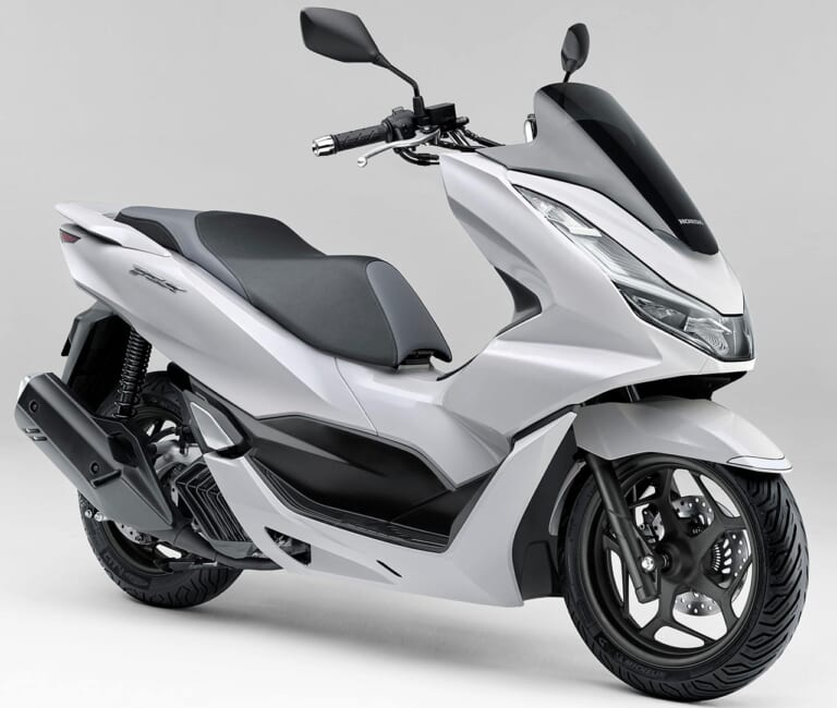 ホンダPCX|2021新車バイクラインナップ|日本車|ホンダ2021新車バイクラインナップ〈51〜125cc原付二種スクーター〉PCX/リードetc.