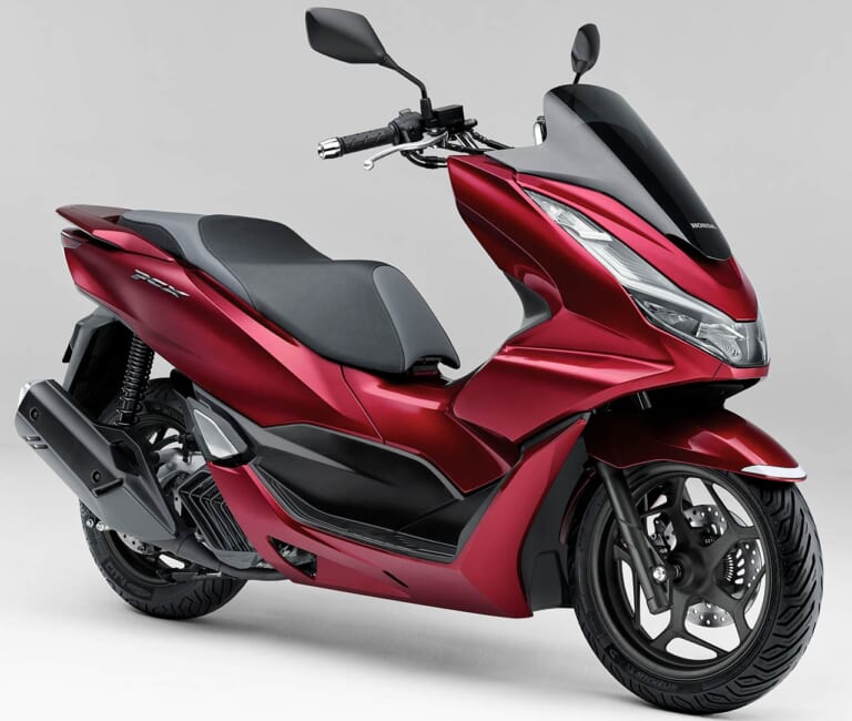 ホンダPCX|2021新車バイクラインナップ|日本車|ホンダ2021新車バイクラインナップ〈51〜125cc原付二種スクーター〉PCX/リードetc.