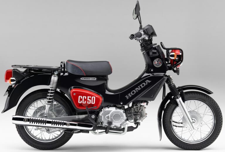 ホンダ クロスカブ50くまモンバージョン|2021新車バイクラインナップ|50cc原付一種クラス|ホンダ2021新車バイクラインナップ〈50cc原付一種クラス〉クロスカブ/スーパーカブetc.