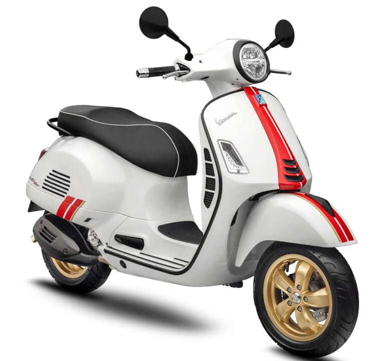 ベスパGTSスーパー300レーシングシックスティズ|2021新車バイクラインナップ|外国車|ベスパ2021新車バイクラインナップ〈プリマベーラ/GTS/スプリントetc.〉