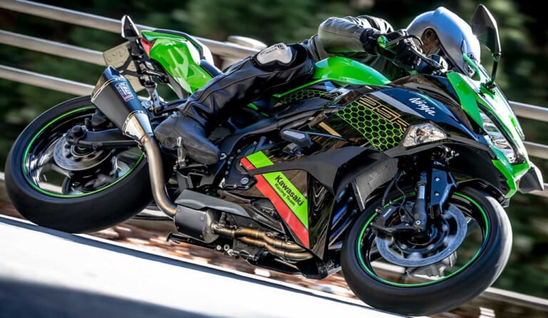 続々リリース!ニンジャZX-25R用新作パーツセレクション〈×7ブランド〉|続々リリース!ニンジャZX-25R用新作パーツセレクション〈×7ブランド〉