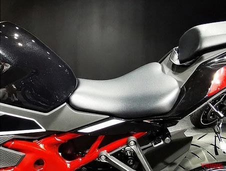 ケイズスタイル ZX-25R用 ローシート|続々リリース!ニンジャZX-25R用新作パーツセレクション〈×7ブランド〉