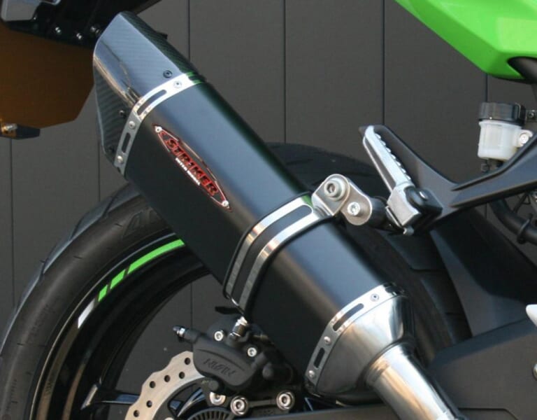 ストライカー“インターモデル” ZX-25用SCフルエキゾースト OFF-Type B JMCA|続々リリース!ニンジャZX-25R用新作パーツセレクション〈×7ブランド〉