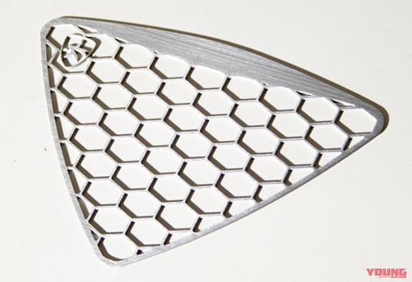 トリックスター 純正エアダクト専用メッシュガード|続々リリース!ニンジャZX-25R用新作パーツセレクション〈×7ブランド〉