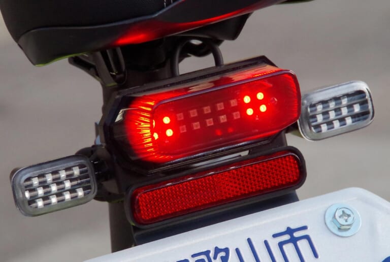 グラフィットGFR-02|電動モペッド|モビリティチェンジャー|電動モペッド「グラフィットGFR-02」試乗インプレ【”モビチェン”で原付から自転車に変身!?】