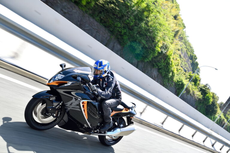 スズキ新型ハヤブサ|【試乗】隼の誇りはそのままに…スズキ新型「ハヤブサ」日本公道最速インプレッション!!