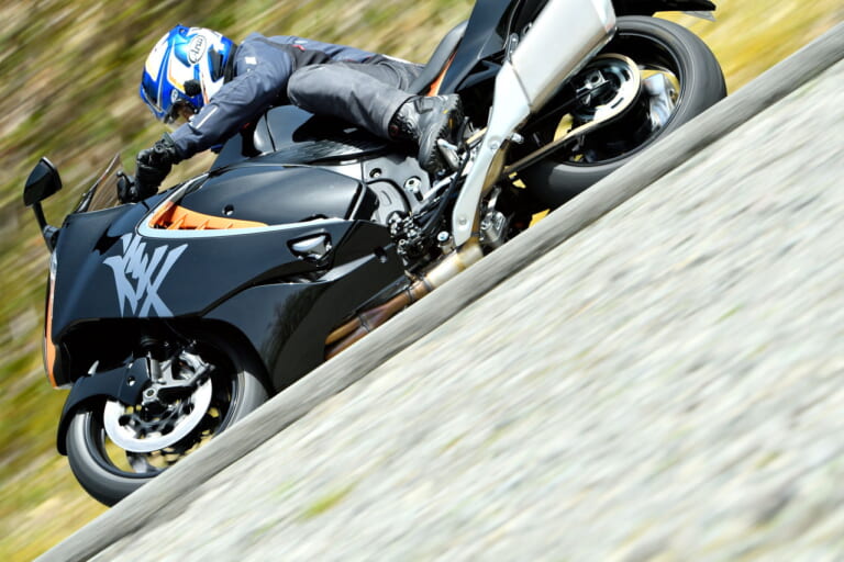 スズキ新型ハヤブサ|【試乗】隼の誇りはそのままに…スズキ新型「ハヤブサ」日本公道最速インプレッション!!