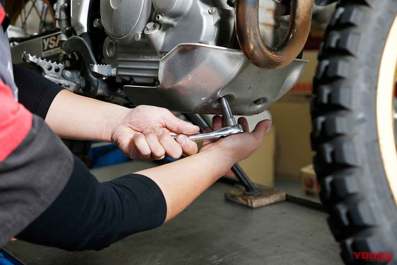 |超初心者も自分でできる簡単バイクメンテ#3【オイル交換&簡単ドライブチェーン洗浄|セロー250】