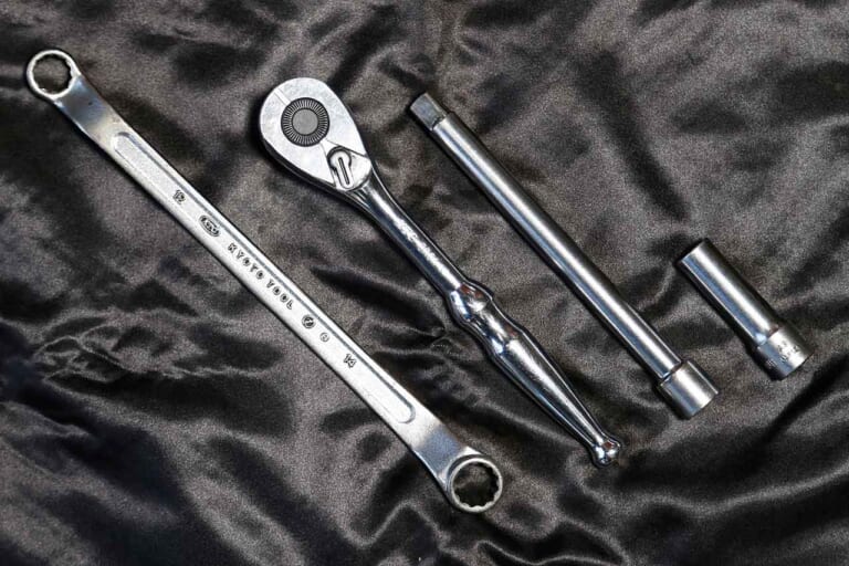 オイル交換|超初心者も自分でできる簡単バイクメンテ#3【オイル交換&簡単ドライブチェーン洗浄|セロー250】