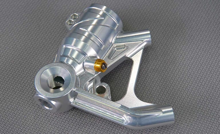 カワサキZ900RSの質感と走りのクオリティを高めるフロントフォークボトム|KTS湘南|カワサキZ900RSの質感と走りのクオリティを高める「フロントフォークボトム」開発秘話〈KTS湘南〉